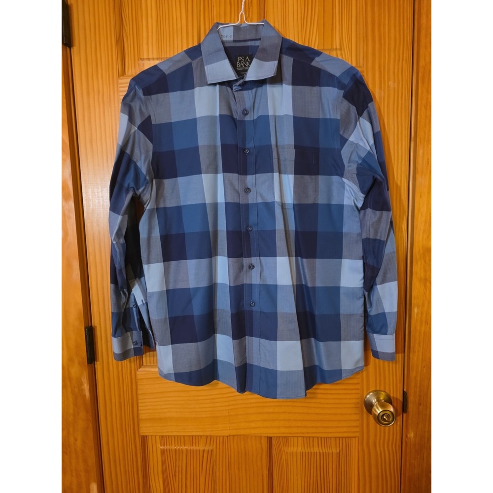 Jos A Bank Mens Shirt
